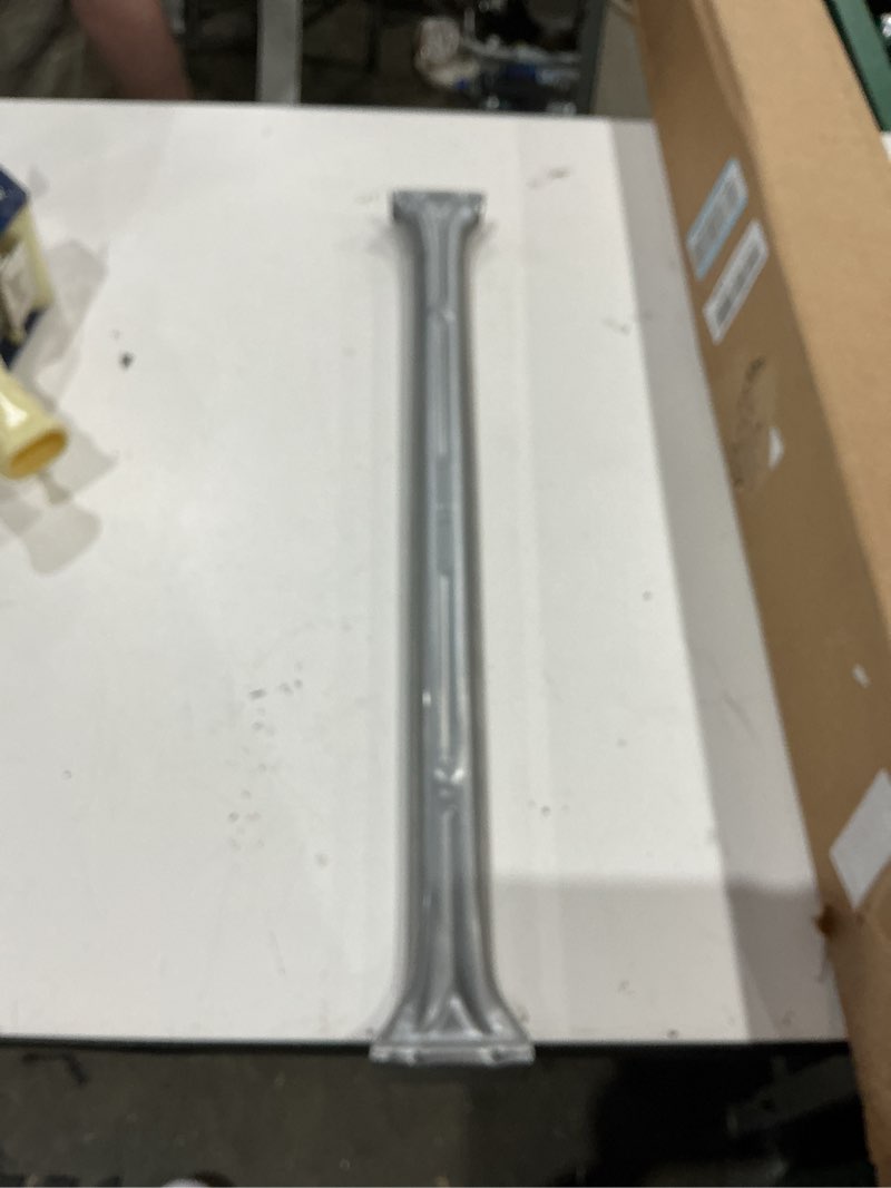 Condition photo showing Good Condition for boxes fast wardrobe hanger bar, 24" length, silver (1 each)