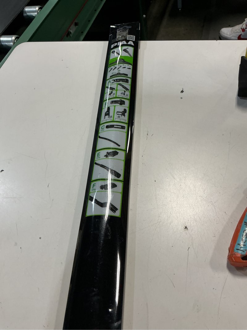 Condition photo showing New/Like New for piaa 97065 26-inch (650mm) si-tech silicone wiper blade, premium all-season oem windshield wiper replacement 26 inches