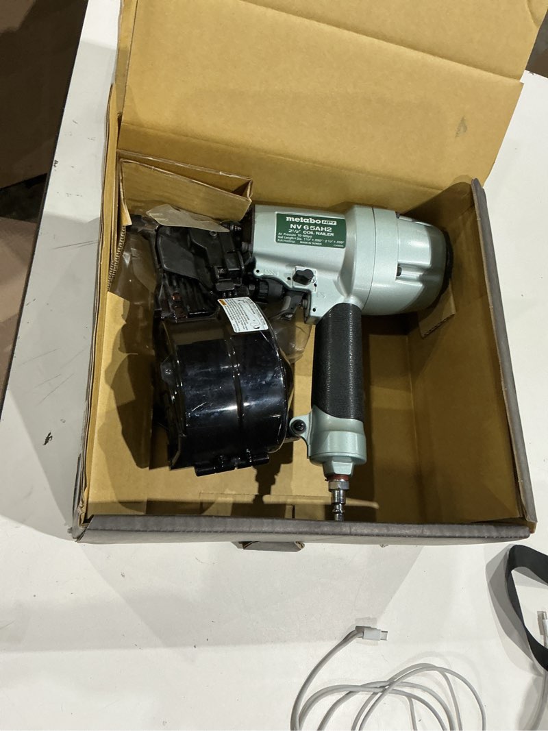 Condition photo showing As Is for metabo hpt 2-1/2-in 15-degree pneumatic siding nailer