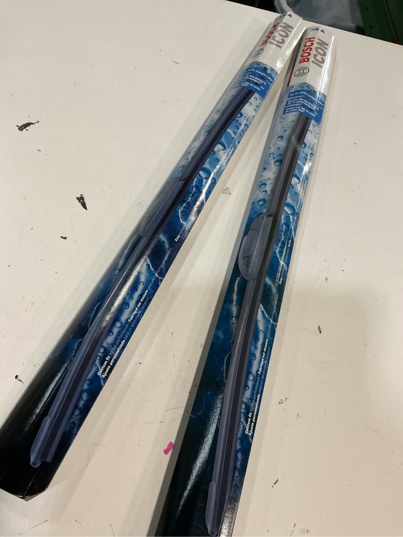 Condition photo showing Good Condition for bosch 24a22a icon beam wiper blades - set of 2 blades (16a & 26a)