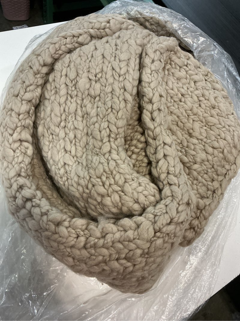 Condition photo showing Good Condition for chunky hand knit wool throw, 50x60, neutral