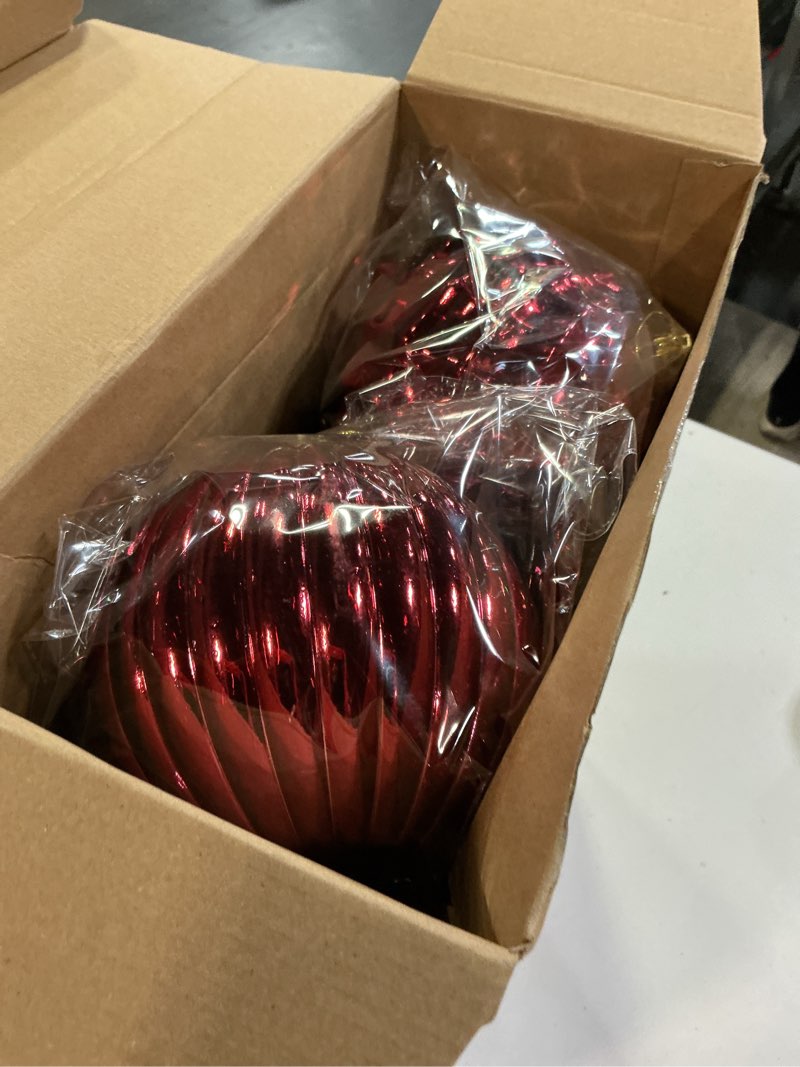 Condition photo showing New/Like New for Syhood 6 Pcs 6 Inch Extra Large Christmas Balls Ornaments Oversized Christmas Tree Decoration Huge Plastic Shatterproof Hanging Balls for Xmas Holiday Party Supplies, 6 Styles (Burgundy)