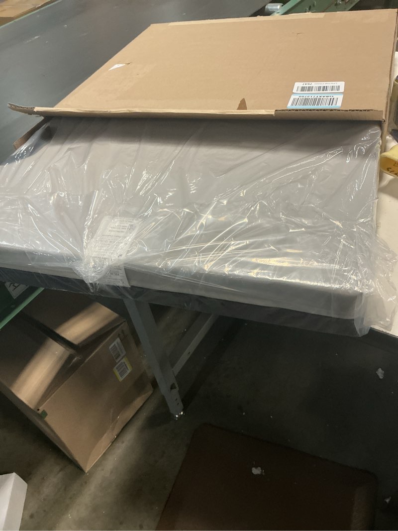 Condition photo showing New/Like New for medline nylex-covered gel foam pressure redistribution cushions seat, 16" x 16"