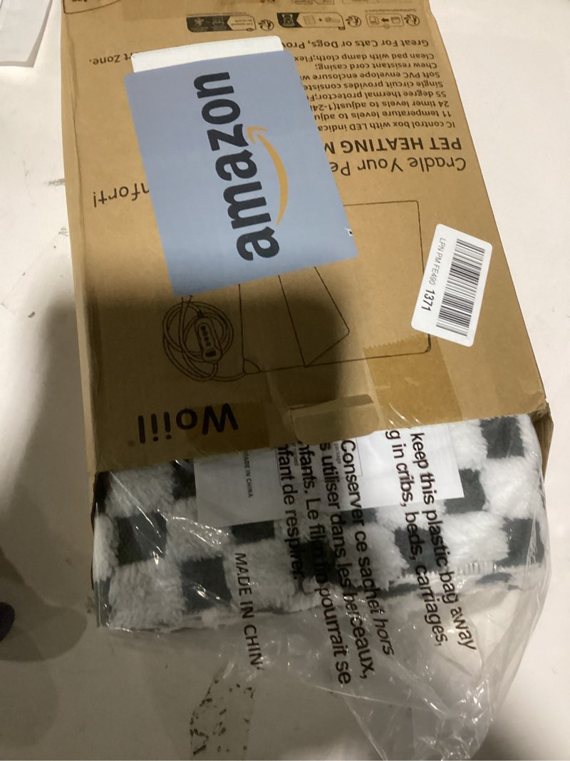 Condition photo showing New/Like New for MIXJOY Heated Dog Bed, 11 Adjustable Temperature Dog Heating Pad Indoor with Timer, Pet Heated Mat for Dogs Cats, Electric Cat Heating Pad with Washable Cover, Heated Pet bed-28''x20'', Medium Grey M (28"x20")