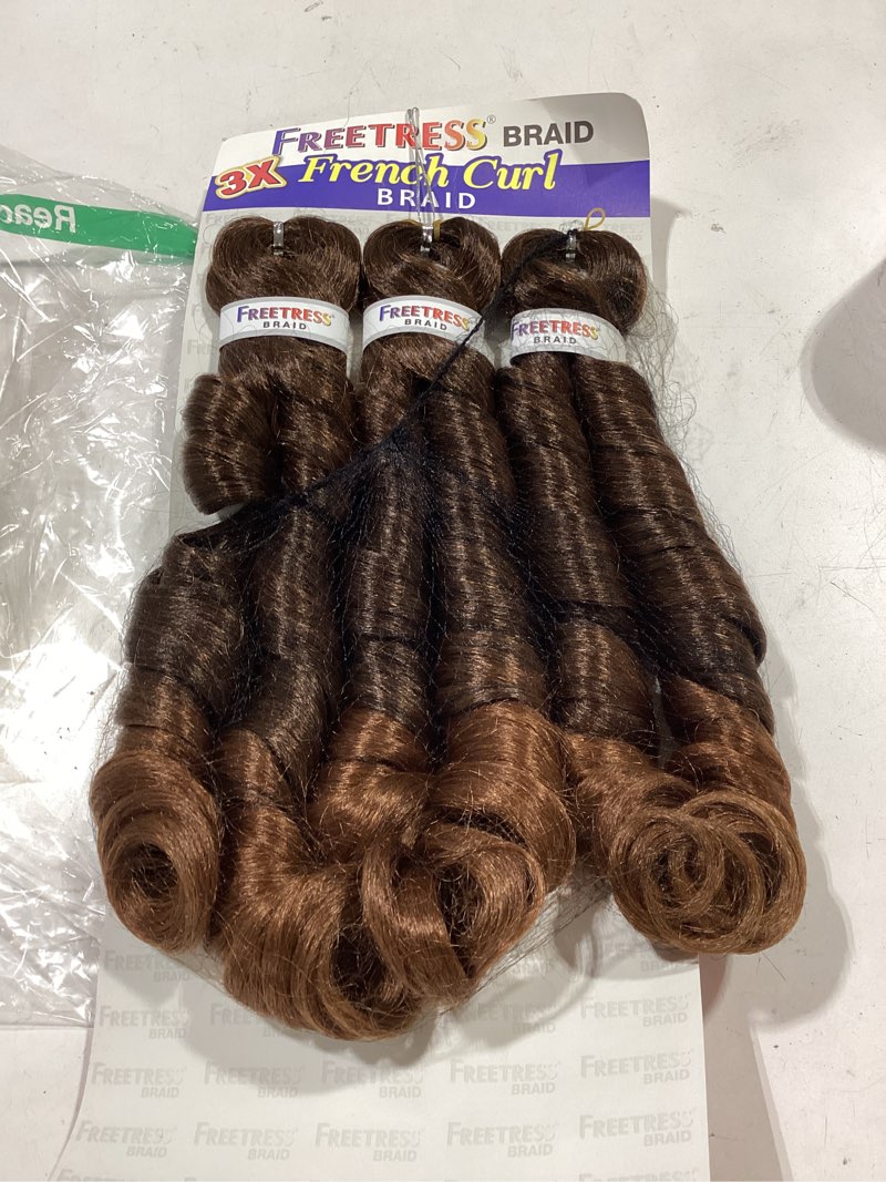 Condition photo showing Good Condition for freetress crochet braids 3x french curl 22" (pack of 1, t30)