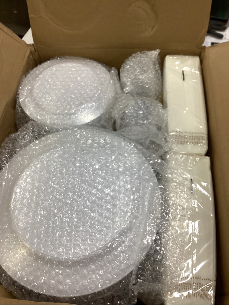 Condition photo showing New/Like New for Goodluck 700 Piece Gold Dinnerware Set for 100 Guests, Disposable for Party, Include: 100 Gold Rim Dinner Plates, 100 Dessert Plates, 100 Paper Napkins, 100 Cups, 100 Plastic Silverware Set Gold 100 Guests