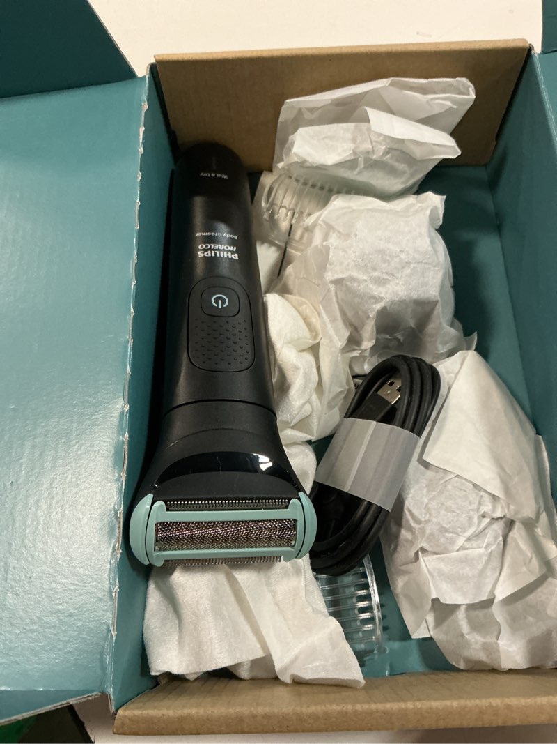 Condition photo showing Good Condition for Philips Norelco Body Groomer 5000 Series, Intimate Hair Trimmer & Shaver for Men with Dual 100% Showerproof Full Body Shave & Trim Heads and Two Bi-Directional Body Hair Combs, BG5495/50 Black BG5495/50 + 6 Accessories