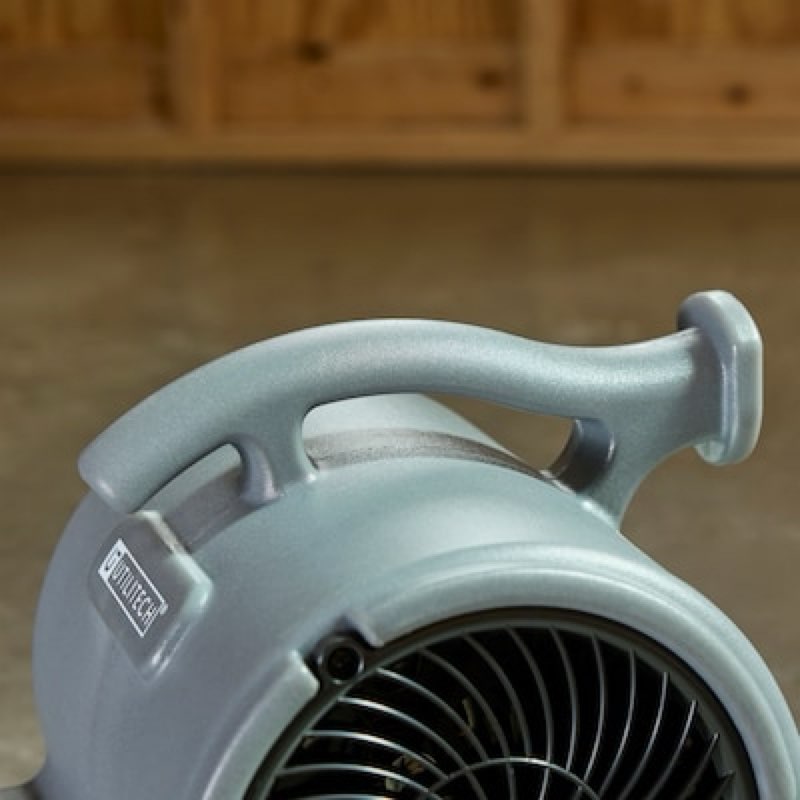Condition photo showing As Is for utilitech air mover 1/4-hp 900-cfm centrifugal daisy chain compatible indoor blower fan with