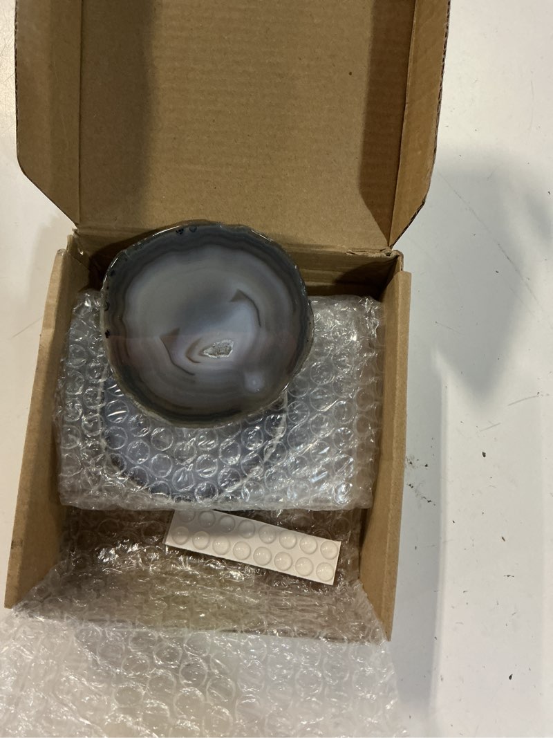 Condition photo showing New/Like New for agate coasters geode agate sliced cup mat 3-4'' 4pcs natural color polished coasters with rubber bumper for drinks coffee wine home decoration gift card natural 3-4"