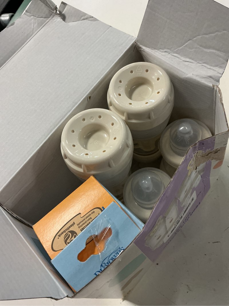 Condition photo showing Good Condition for mam easy start anti-colic+ baby bottle & pacifier starter set 0+months 6 pk | 4 self sterilizing bottles (2 x 5oz, 2x 9oz) + 2 newborn pacifiers breastfed baby feeding gift set, made in europe 6 piece set unisex