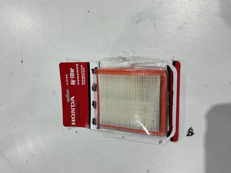 Condition photo showing As Is for honda paper air filter for 4-cycle engine