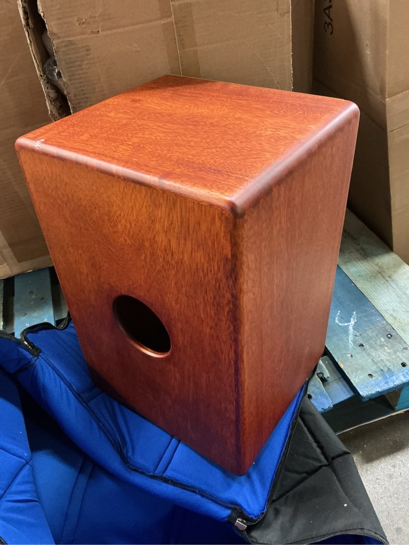 Condition photo showing Good Condition for A Tempo Percussion Peruvian Classic Cajon
