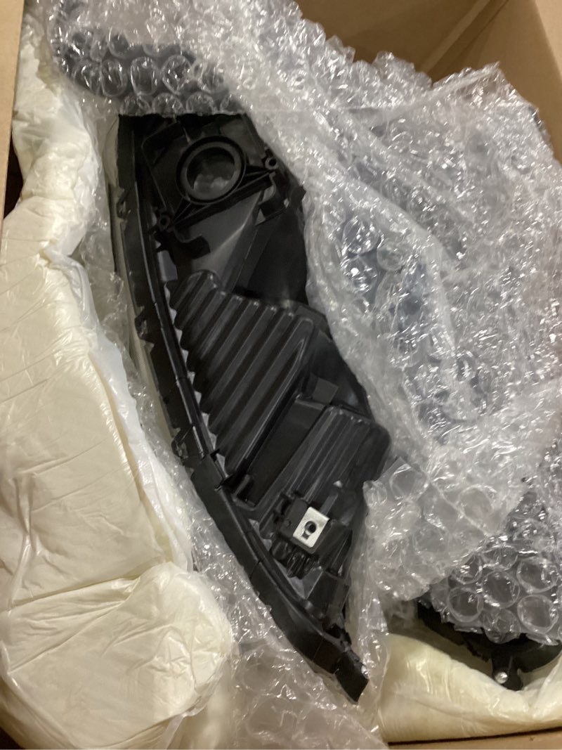Condition photo showing Good Condition for Headlight Assembly for Honda for Accord 2008-2012 Chrome Housing Amber Reflector Clear Lens Driver and Passenger Side Headlamp