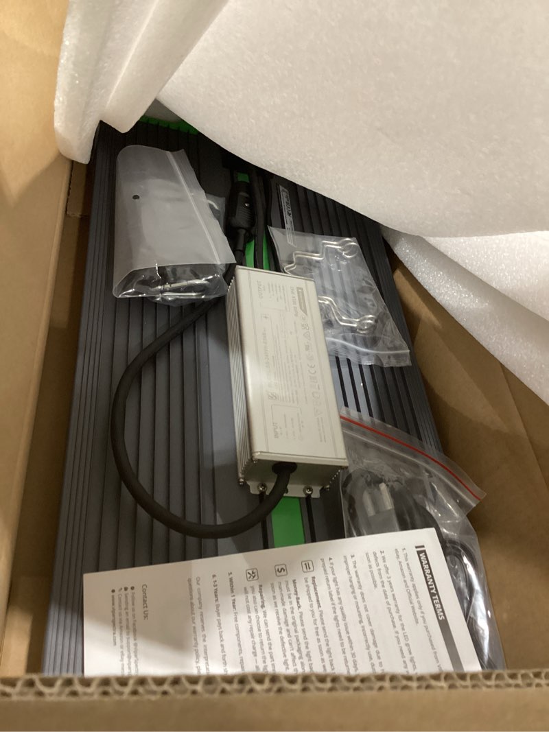 Condition photo showing Good Condition for VIPARSPECTRA P2000 LED Grow Lights for Seed Starting Vegetables Bloom, 250 Watt Dimmable Plant Light Dimming Daisy Chain Grow Lights for Indoor Plants Full Spectrum in 4x2/3x3 Grow Tent 23.6"x11"