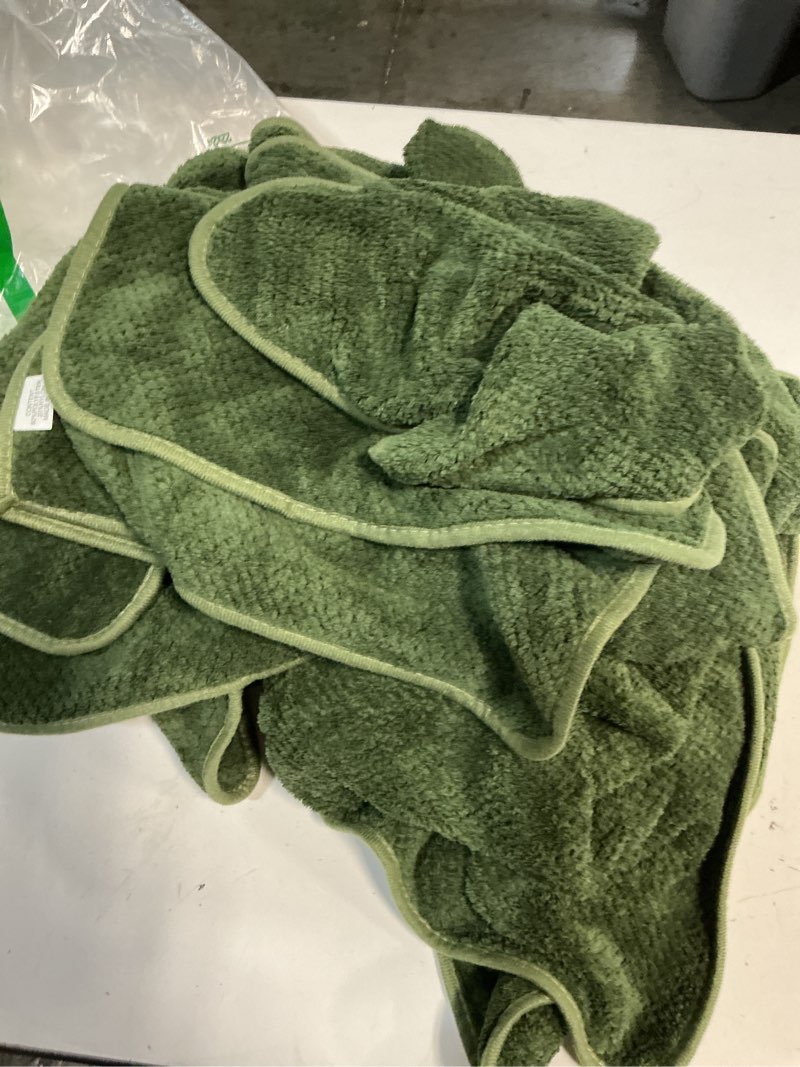Condition photo showing Good Condition for Bath Towel set for Bathroom Super Soft Quick Dry Light Weight