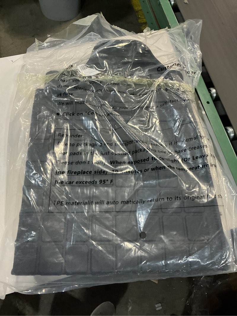 Condition photo showing Good Condition for Cargo Mats Trunk Backrest Cargo Liner Fit for Kia Sportage Gasoline 2023 2024 2025 2026 TPE All Weather Protection Fit Kia Sportage Accessories 2023-26|Sportage|Cargo Mats