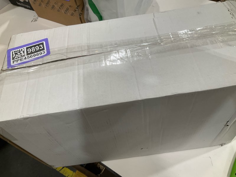 Condition photo showing New/Like New for bUCLA 200PCS Clear and Gold Plastic Plates - Clear Disposable Plates with Gold Rim, Includes 100 PCS