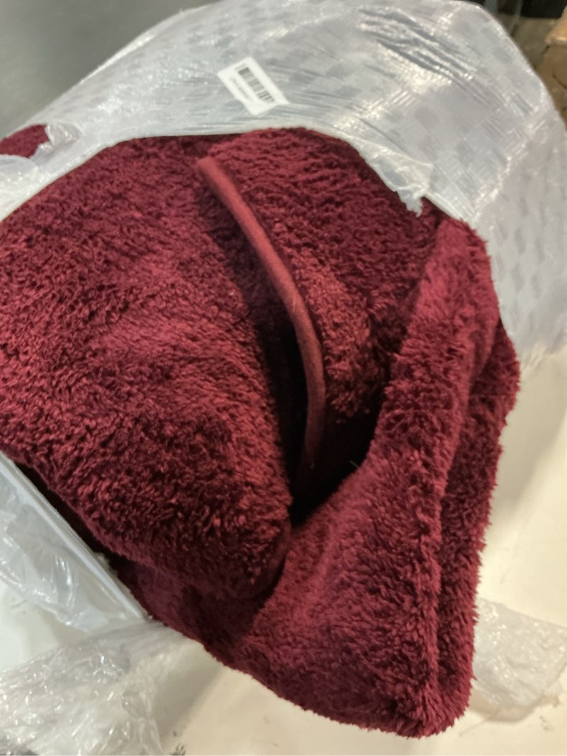 Condition photo showing Good Condition for Pettop Area Rugs for Bedroom Living Room, 5x7 Burgundy Red Thickened Memory-Foam Indoor Carpets, Modern Aesthetic Minimalist Super Soft Comfy Carpet for Boys Girls Adults Room Dorm Home Decor 5' x 7' (Rectangular) Burgundy Red