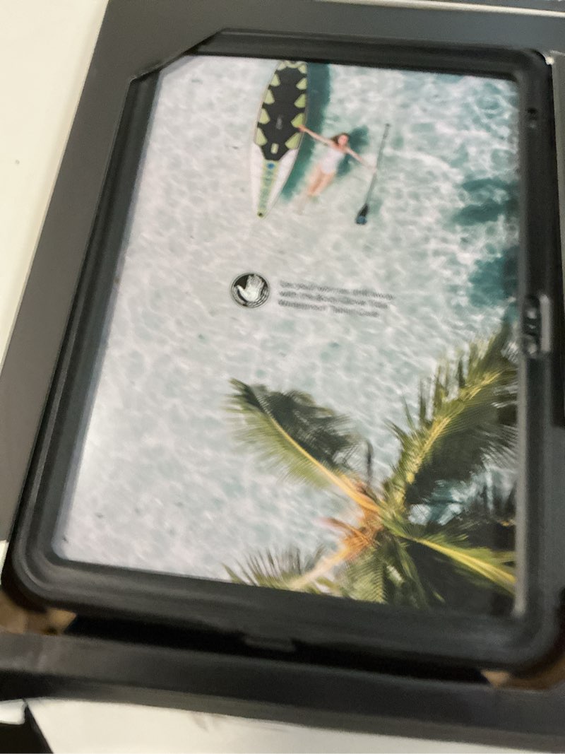 Condition photo showing Good Condition for body glove tidal waterproof tablet case for ipad (a16) / ipad (10th generation) - black/clear