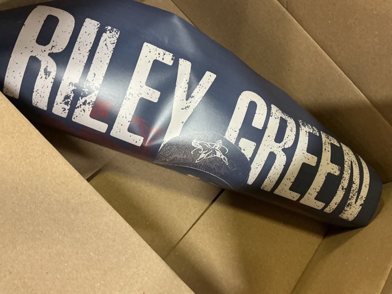 Condition photo showing Good Condition for riley green - grunge wall poster, 34l" x 22.4w", premium unframed version premium unframed version 34"l x 22.4"w