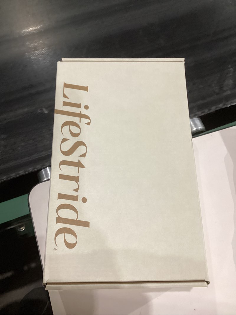 Condition photo showing New/Like New for LifeStride Women's, Yolo Sandal 9.5 Tender Taupe