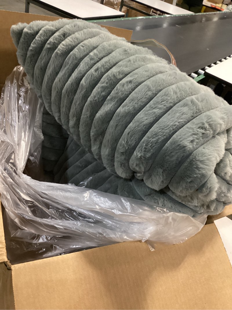 Condition photo showing Good Condition for Bedsure ComfyFleece Cat Couch for Pets - Fluffy Cat Sofa with Premium Soft Corduroy Fleece, Fuzzy Pet Couch Bed with Removable Washable Cover, Supportive Pet Chair for Indoor Cats, 24inch, Warm Grey 24x18x10" Warm Grey