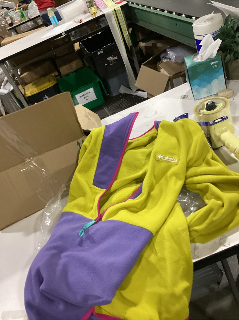 Condition photo showing As Is for columbia mens sequoia grove half zip fleece medium antique moss/stormwatch