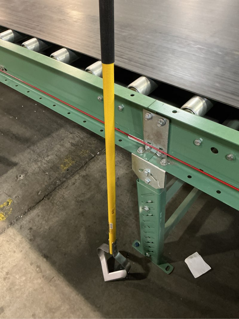Condition photo showing Good Condition for skidger xtreme 60 in. steel weeder fiberglass handle