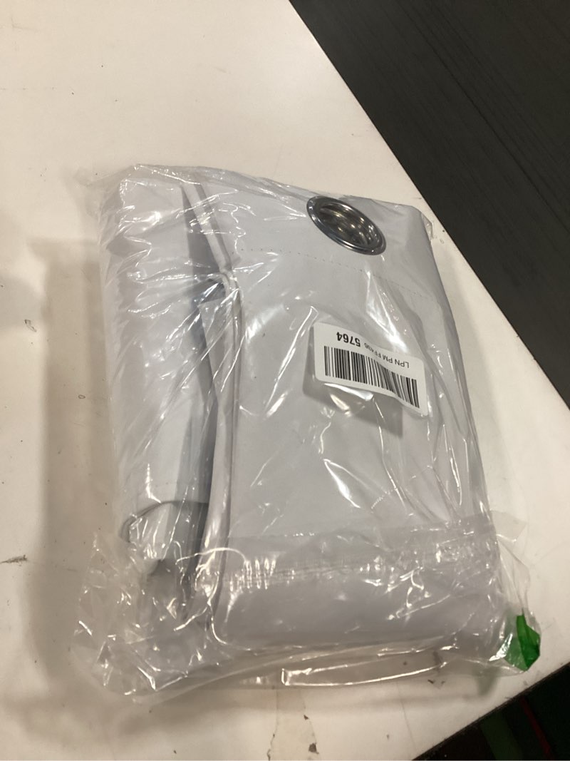 Condition photo showing Good Condition for NICETOWN White Black Out Curtains 72 inch Long, Grommet Full Blackout Thermal Insualted Window Treatments for Bedroom, 2 Panels, W52 x L72 100% Blackout White 52"W x 72"L (Pack of 2)