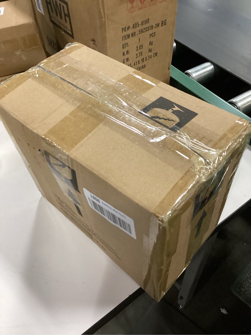 Condition photo showing New/Like New for Soup Containers with Lids Glass 32 oz, 4 Cup Borosilicate Glass Food Storage Containers, Microwave & Freezer Safe Jars, Small Square Meal Prep Bowl for Salad, Fruit, Lunch, Ice Cream, Travel, 4 Pack Transparent4