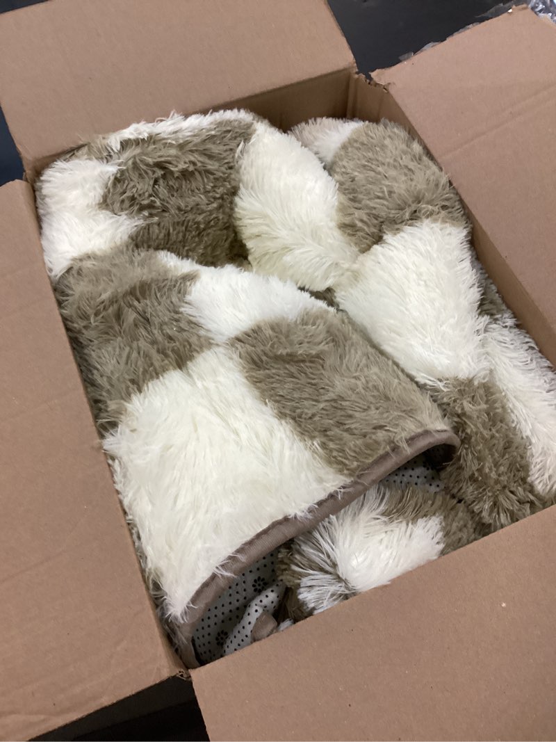 Condition photo showing As Is for Super Soft Rug for Bedroom, 5x7 Ft Beige and White Area Rug Classic Checkered Shaggy Anti-Skid High Pile Soft Fluffy Rug Fuzzy Carpet for Living Room Bedroom Kids Room Nursery, Dorm Home Decor Beige and White 7' x 5' (Rectangular)