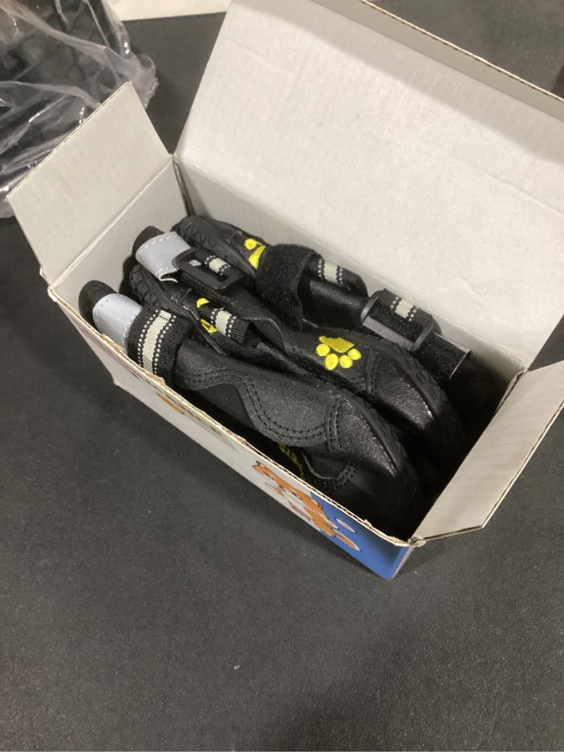 Condition photo showing New/Like New for QUMY Dog Shoes for Large Dogs, Medium Dog Boots & Paw Protectors for Winter Snowy Day, Summer Hot Pavement, Water-Resistant in Rainy Weather, Outdoor Walking, Indoor Hardfloors Skid-Resistant Sole Black Size 6: 2.6''x3.0''(W*L) (Pack of 4)