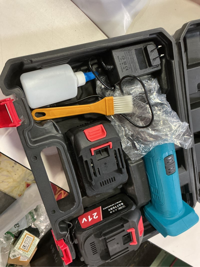 Condition photo showing Good Condition for Cordless Electric Professional Horse Clippers,Horse Clippers with 2 PCS Rechargeable Lithium Battery,6 Speeds Heavy Duty Animal Grooming Clippers for Thick Coat