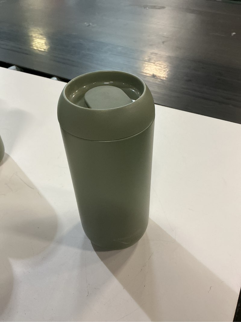 Condition photo showing New/Like New for bink 17 oz. sip tumbler