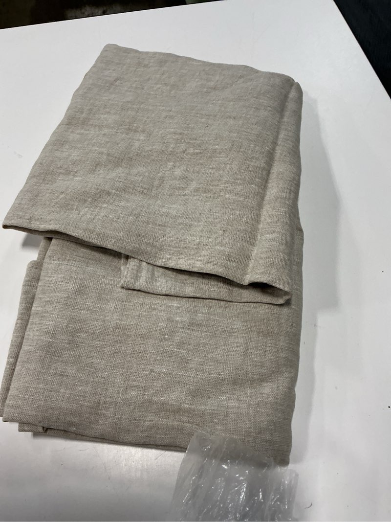 Condition photo showing Good Condition for Untitled Item