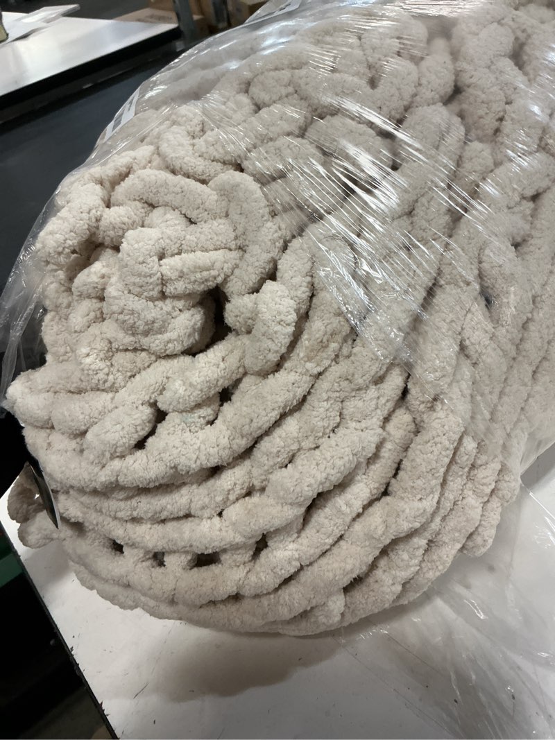 Condition photo showing As Is for admitrack chunky knit blanket throw 51"x63", 100% hand knit chenille throw blanket for sofa & home decor, soft and cozy knitted throw blankets (ivory?51"x63") ivory throw51"×63"
