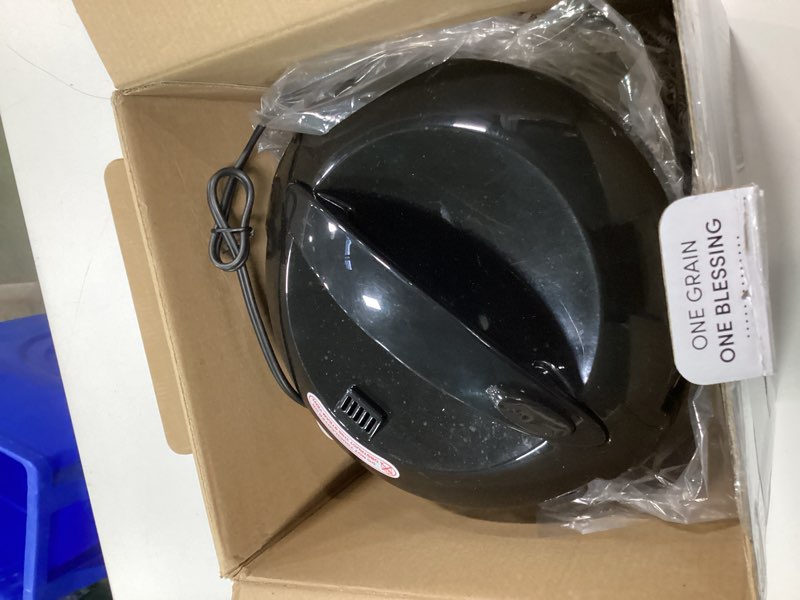 Condition photo showing Good Condition for AROMA Digital Rice Cooker, 4-Cup (Uncooked) / 8-Cup (Cooked), Steamer, Grain Cooker, Multicooker, 2 Qt, Stainless Steel Exterior, ARC-914SBD 4 Cup Uncooked / 8 Cup Cooked