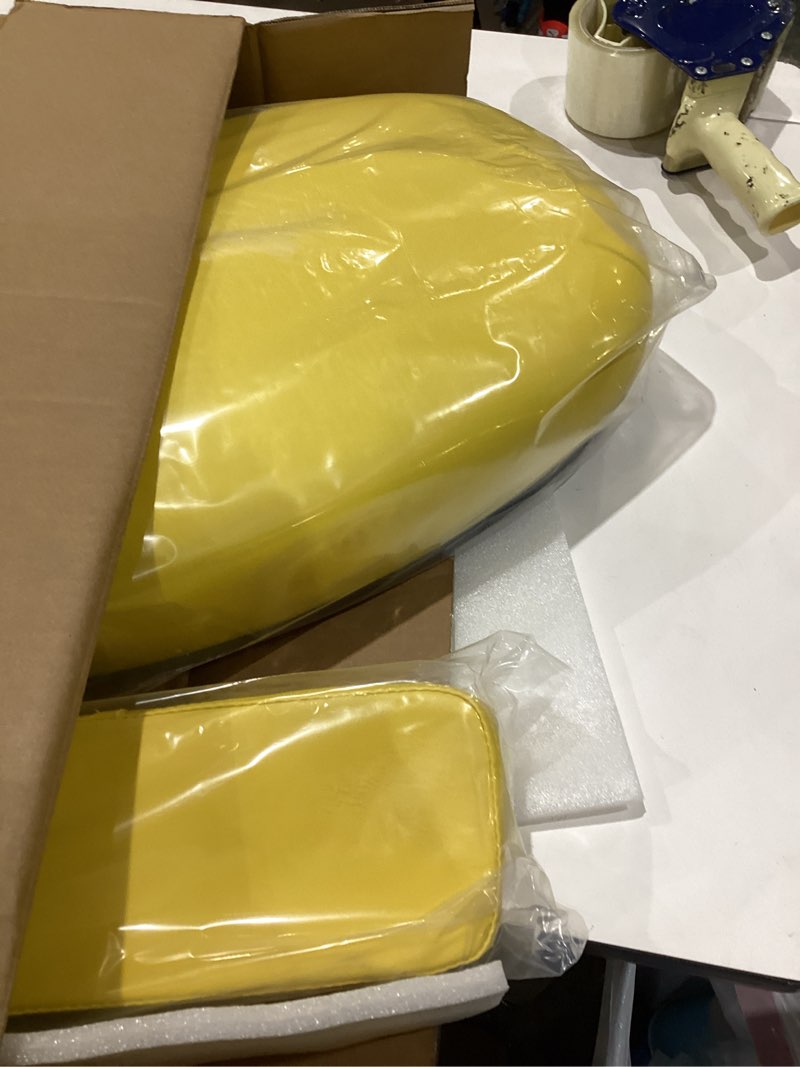 Condition photo showing Good Condition for incomple ))))ahada 3-piece tractor seat replacement cushion set for john deere tractor 2010 2510 2520 3010 3020 4000 4010 4020 4030 4230 4320 4430 4520 4620 4630 5010 5020 6030 7020 7520 820 830 600 pn#ty26545