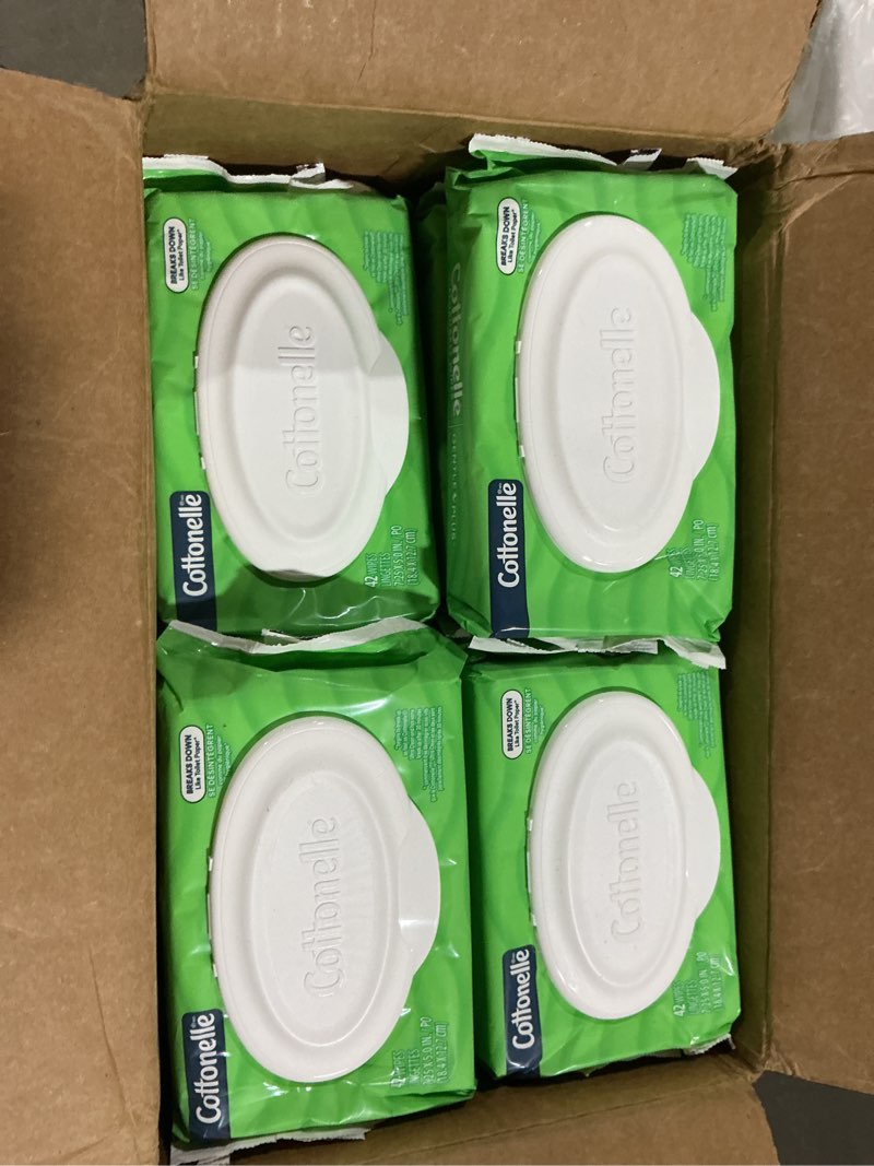 Condition photo showing Good Condition for cottonelle gentleplus flushable wet wipes with aloe & vitamin e, 16 flip-top packs, 42 wipes per pack (672 total wipes), packaging may vary