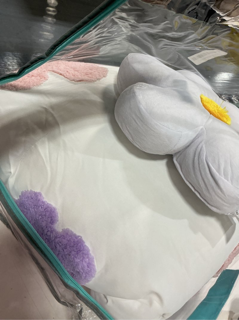 Condition photo showing Good Condition for Intelligent Design Kids Full Comforter Set for Girls, Tufted Chenille Floral Comforter Set Queen, Lightweight Polka Dot Reversible Bed Set, Shams, Pillow, Gracie, Full/Queen White/Purple 4 Piece F/Q Comforter White/Purple