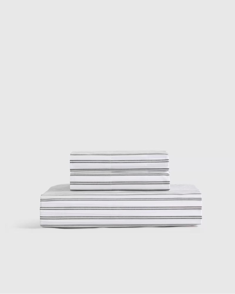 organic crisp percale double stripe fitted sheet set color: white/pine size: king