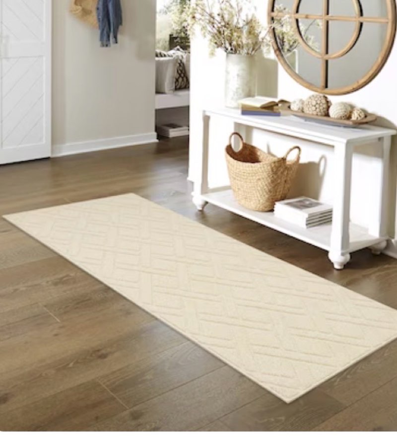 Style Selections 3 x 8 (ft) Tufted Polyester Ivory Rectangular Indoor Trellis Global Spot Clean Only Runner rug Item #5025840 | Model #B9447801