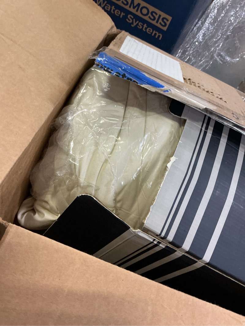 Condition photo showing New/Like New for maple&stone cream queen comforter set, 7 pieces off white comforter, pintuck bedding with comforter, sheets, pillowcases & shams - cream cream white queen