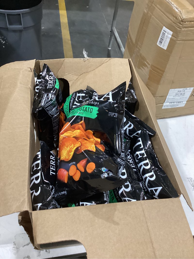 Condition photo showing New/Like New for terra vegetable chips, sweet potato chips, no salt added, 5 oz (pack of 12) sweet potato 5 ounce (pack of 12)
