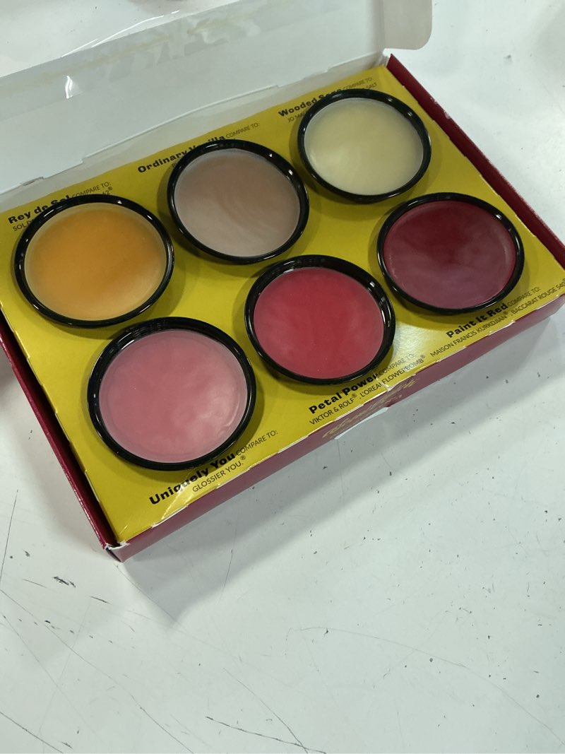 Condition photo showing New/Like New for illumiscents scentmatch  wax melts  discovery no. 1  sample pack