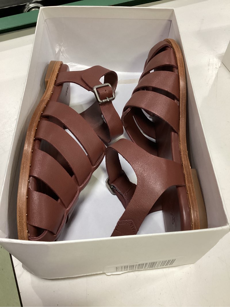 Condition photo showing Good Condition for quince italian leather fisherman sandal, 9, brandy