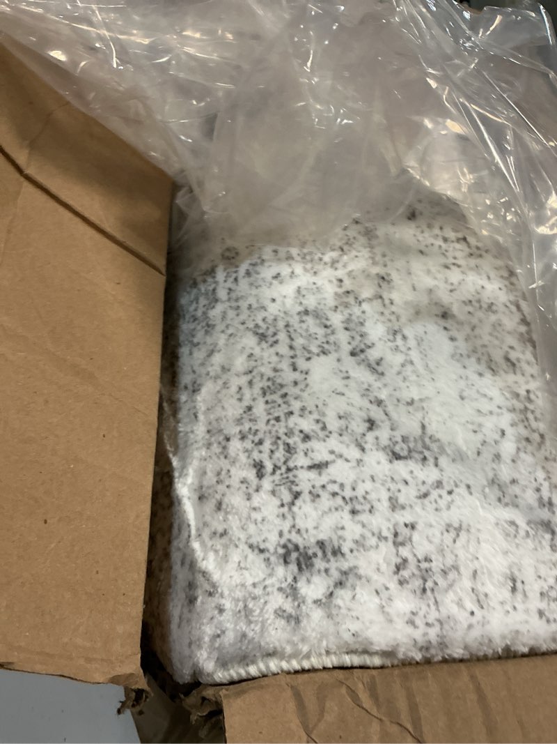 Condition photo showing Good Condition for Vamcheer Modern Area Rug 6x9 - Upgraded 10mm Thick Sponge for Exceptional Comfort, Abstract Area Rug for Living Room/Bedroom/Office, Non-Shedding & Easy to Clean, Grey Striped 6X9FT Grey