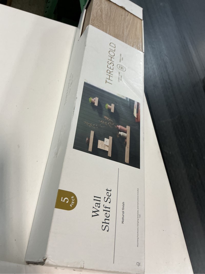 https://lotting-media.assets.bidfta.com/lotting_611f4ab9-1349-43de-a8db-de51a344f3dc