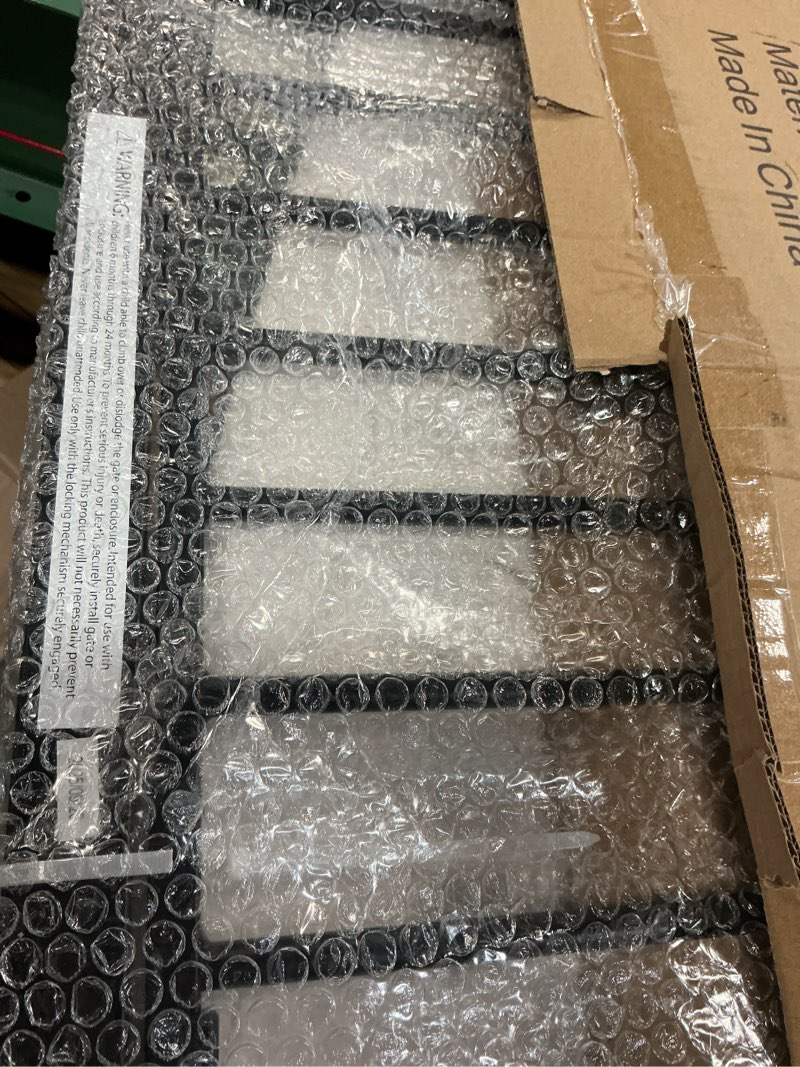 Condition photo showing Good Condition for fairy baby 22.8"-25.5" narrow baby gate for stair, pressure mounted auto-close pet gate for small walk thru and doorways, safety child gate no drilling, no extensions, black black 22.8"-25.5"