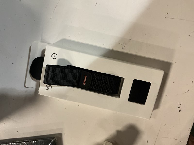 Condition photo showing Good Condition for amazfit helio strap fitness tracker - black - black - 22 mm